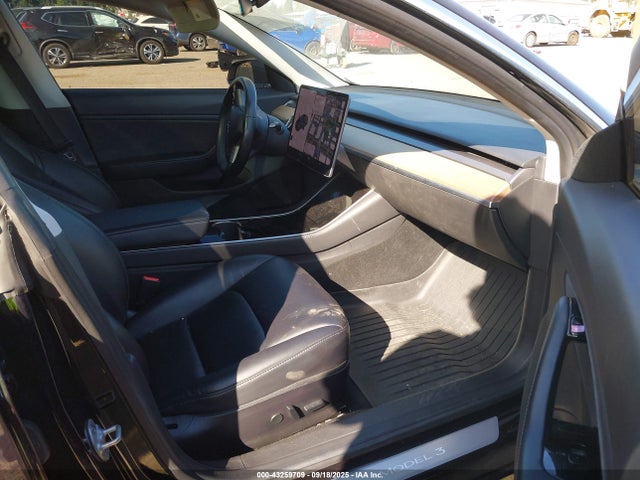 Tesla 2018 2018 5YJ3E1EB3JF077110 Image 5
