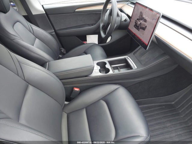 2023 TESLA MODEL Y 7SAYGAEE5PF917779 Photo 4