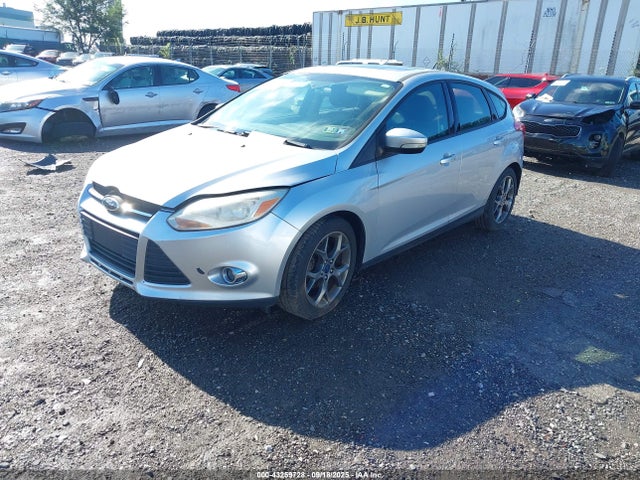 Ford 2014 2014 1FADP3K27EL314253 Image 2