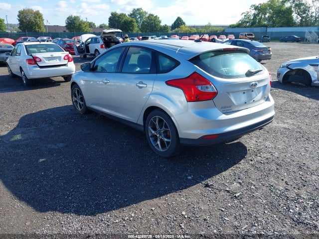 Ford 2014 2014 1FADP3K27EL314253 Image 3