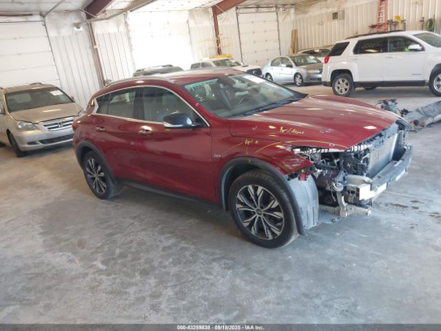 2017 INFINITI QX30 SJKCH5CR1HA034061