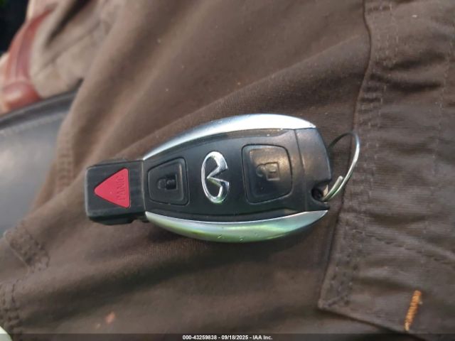 2017 INFINITI QX30 SJKCH5CR1HA034061 Photo 10