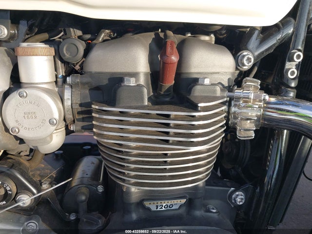 SMTD46HL1NTAF2508 Triumph Motorcycle Bonneville