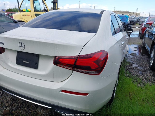2020 MERCEDES-BENZ A 220 W1K3G4EB0LJ209186 Photo 3