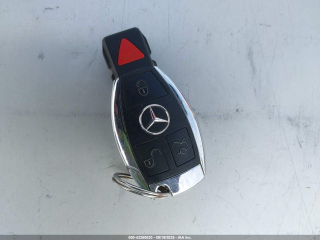 4JGDF6EE9HA943836 Mercedes-Benz m276