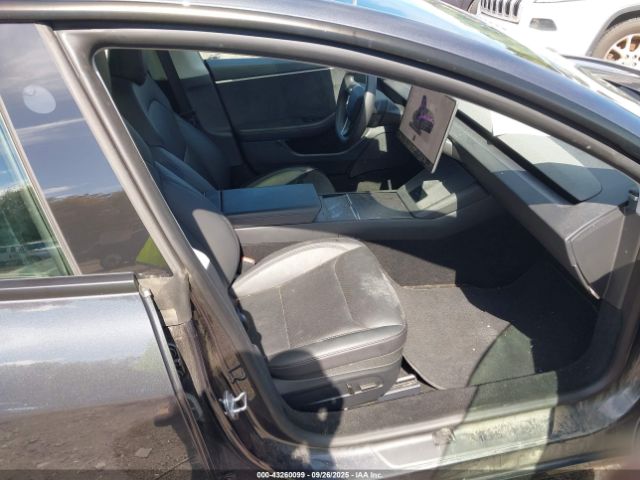 2025 TESLA MODEL 3 5YJ3E1EB3SF902449 Photo 4