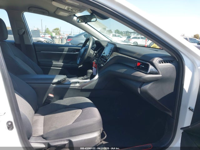4T1C11AK5MU601592 Toyota CAMRY LE
