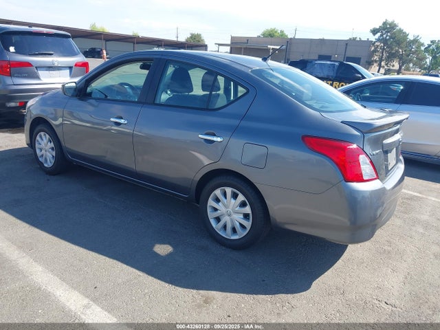 3N1CN7AP2JL844888 Nissan 2018