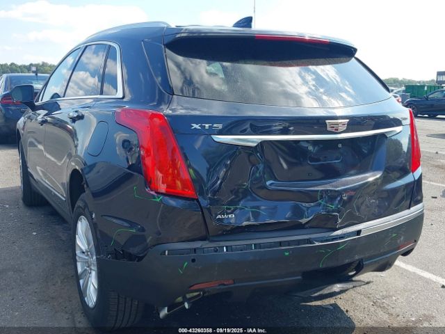2018 CADILLAC XT5 1GYKNBRS4JZ207489 Photo 2