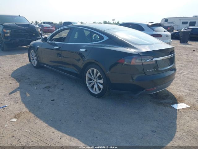 2015 TESLA MODEL S 5YJSA1E24FF115586 Photo 2
