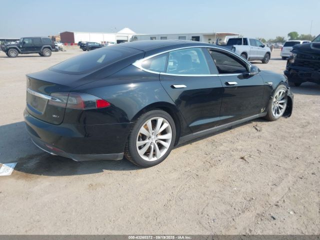 2015 TESLA MODEL S 5YJSA1E24FF115586 Photo 3