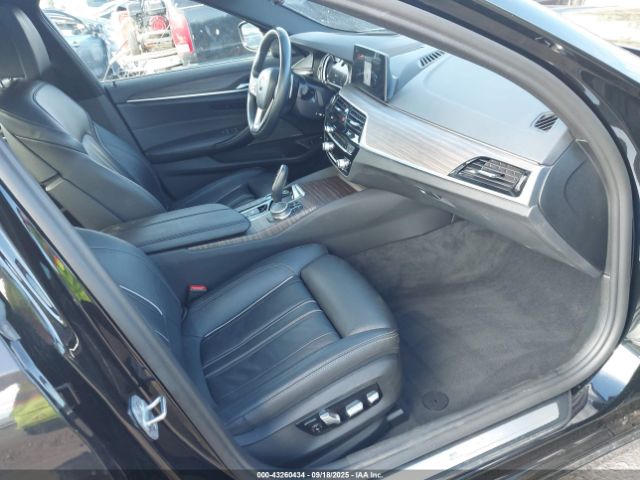 2018 BMW 530E WBAJA9C57JB033691 Photo 4