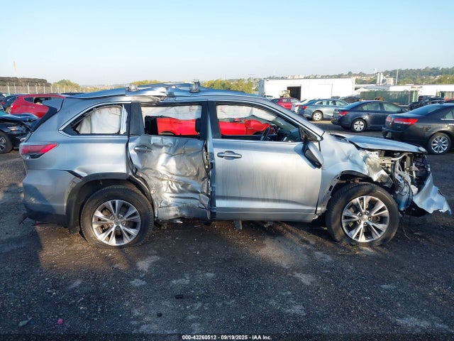 Toyota 2gr-fe 2015 5TDJKRFH7FS207572 Image 13