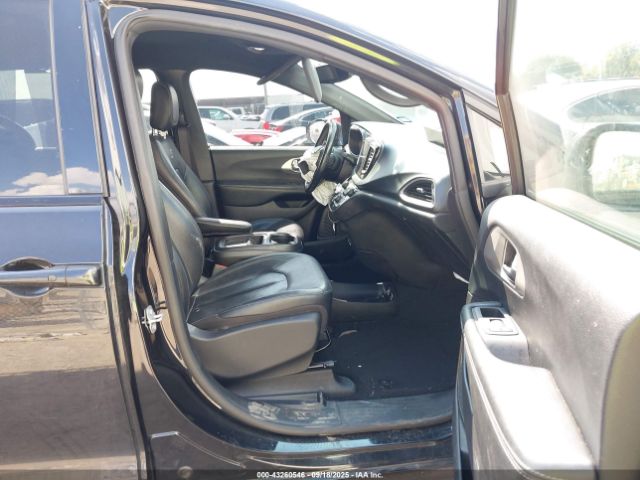 2020 CHRYSLER PACIFICA 2C4RC3BG2LR282713 Photo 4