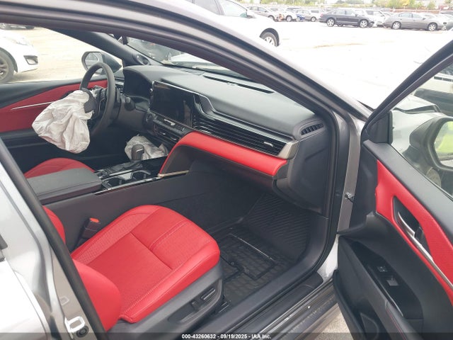 4T1DBADK8SU538711 Toyota CAMRY XSE