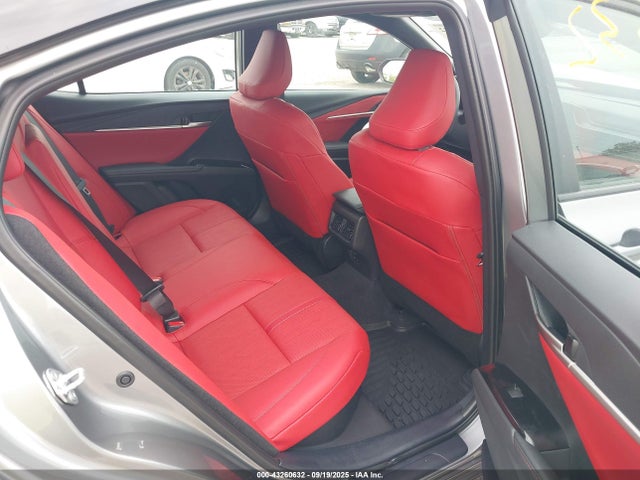 4T1DBADK8SU538711 Toyota CAMRY XSE
