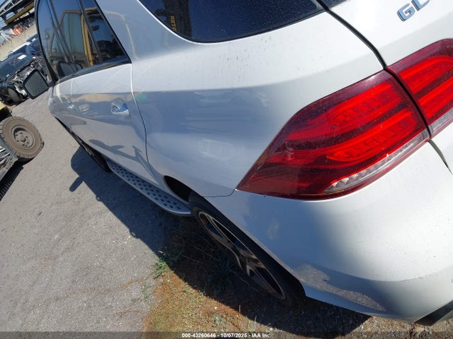 Mercedes-Benz m276 2017 4JGDA5JB4HA907766 Image 3