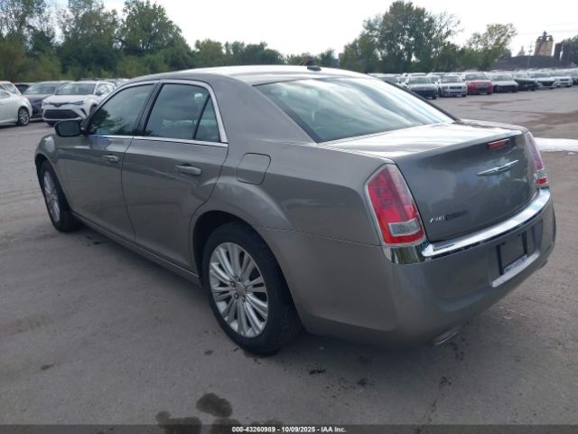 2014 CHRYSLER 300 2C3CCARG2EH142190 Photo 2