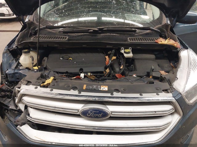 43261028 :رقم المزاد ، 1FMCU0GD0JUA74552 vin ، 2018 Ford Escape Se مزاد بيع