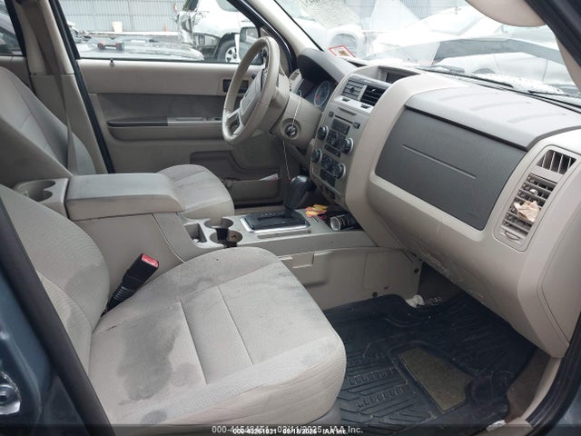 2010 Ford Escape Xlt მანქანა იყიდება აუქციონზე, vin: 1FMCU9DG2AKB65109, აუქციონის ნომერი: 43261031
