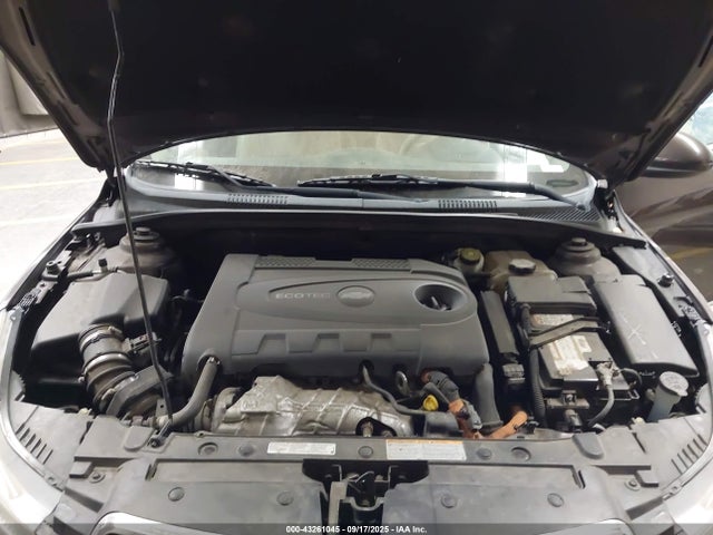 1G1P75SZ7F7215841 Chevrolet luz