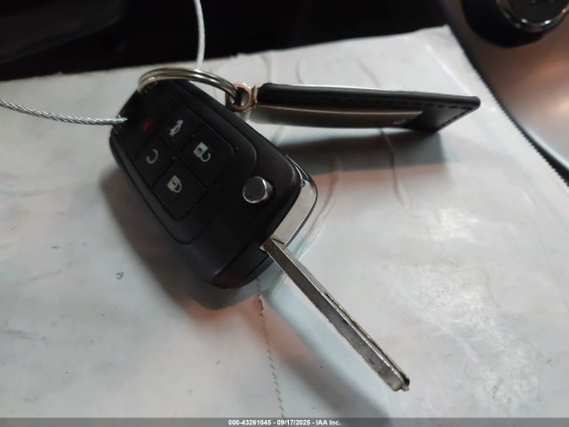 1G1P75SZ7F7215841 Chevrolet luz