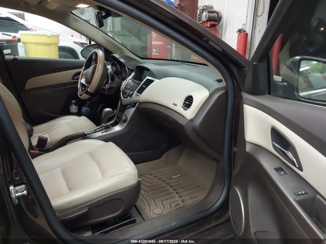 1G1P75SZ7F7215841 Chevrolet luz