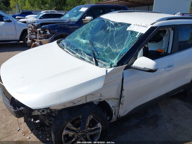 2023 KIA SELTOS KNDEU2AA6P7397633 Photo 5