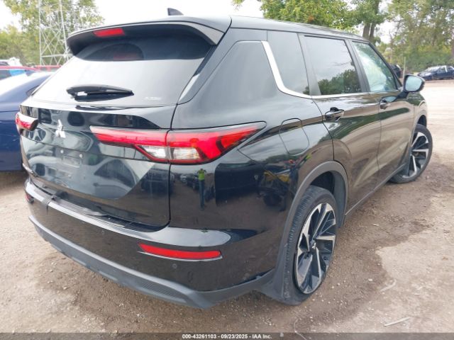 2022 MITSUBISHI OUTLANDER JA4J4TA83NZ082494 Photo 3