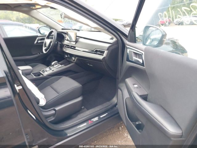 2022 MITSUBISHI OUTLANDER JA4J4TA83NZ082494 Photo 4