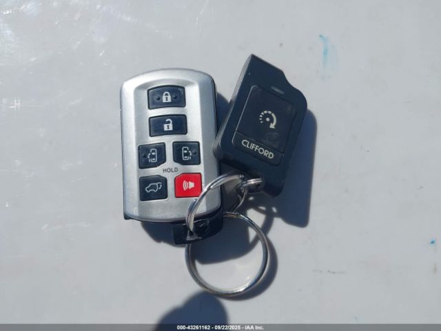 2017 TOYOTA SIENNA 5TDYZ3DC7HS777766 Photo 10