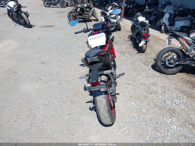 ML5EREN13RDAC0400 Kawasaki Z650