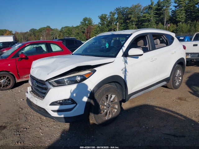 Hyundai TUCSON SE 2017 KM8J3CA46HU517852 Image 2