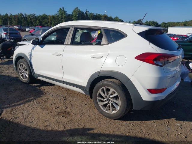 Hyundai TUCSON SE 2017 KM8J3CA46HU517852 Image 3