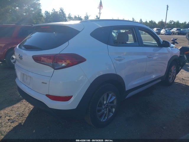 Hyundai TUCSON SE 2017 KM8J3CA46HU517852 Image 4