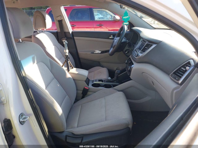 Hyundai TUCSON SE 2017 KM8J3CA46HU517852 Image 5