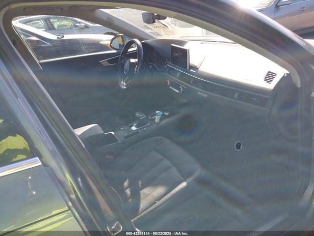 2017 AUDI A4 WAUENAF45HN063954 Photo 4