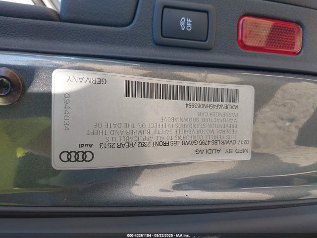 2017 AUDI A4 WAUENAF45HN063954 Photo 8