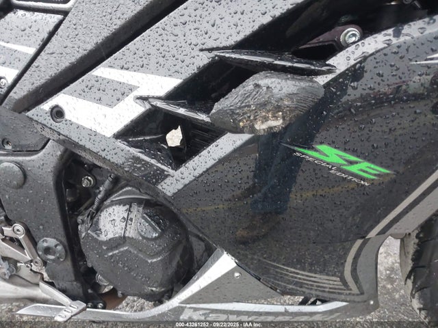 Kawasaki Ninja 300 2015 JKAEX8A19FDA24609 Image 8