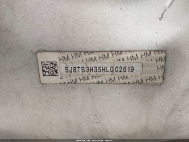 2017 ACURA RDX 5J8TB3H35HL002619 Photo 8