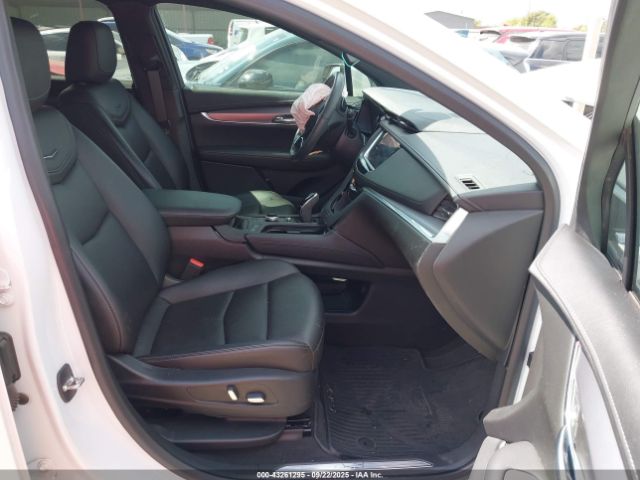 2021 CADILLAC XT5 1GYKNAR48MZ128813 Photo 4