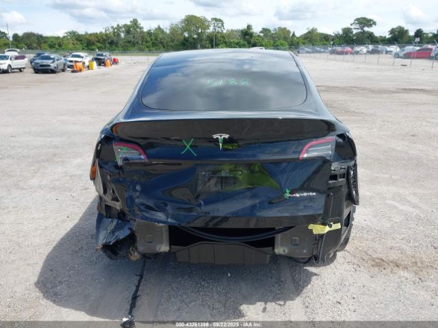 2021 TESLA MODEL Y 5YJYGAEE8MF207493 Photo 5