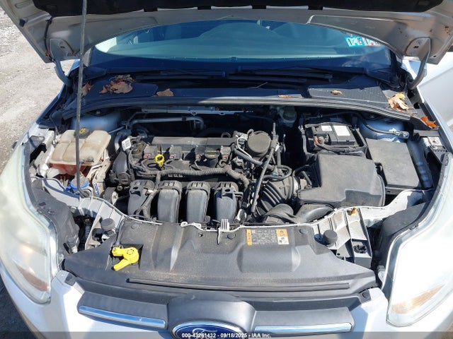 Ford 2014 2014 1FADP3K26EL333019 Image 10