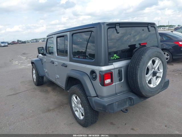 1C4HJXDN9JW332791 Jeep Wrangler Unlimited Sport S 4x4