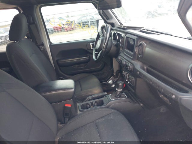 1C4HJXDN9JW332791 Jeep Wrangler Unlimited Sport S 4x4