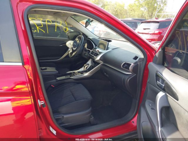 2018 MITSUBISHI ECLIPSE CROSS JA4AT5AA3JZ037647 Photo 4