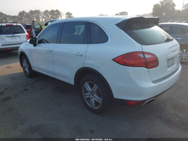 2012 PORSCHE CAYENNE WP1AA2A29CLA02859 Photo 2