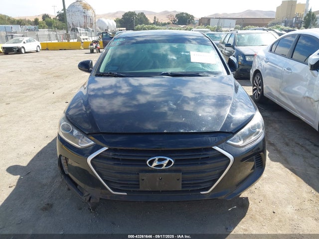 5NPD84LF8HH121018 Hyundai Elantra