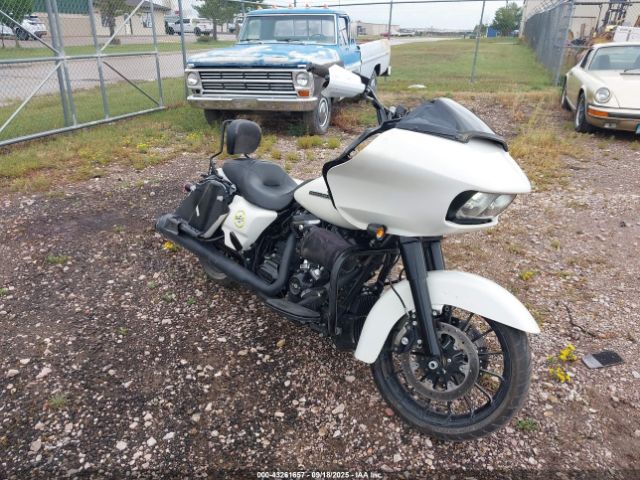 2018 HARLEY-DAVIDSON FLTRXS 1HD1KTC12JB677169