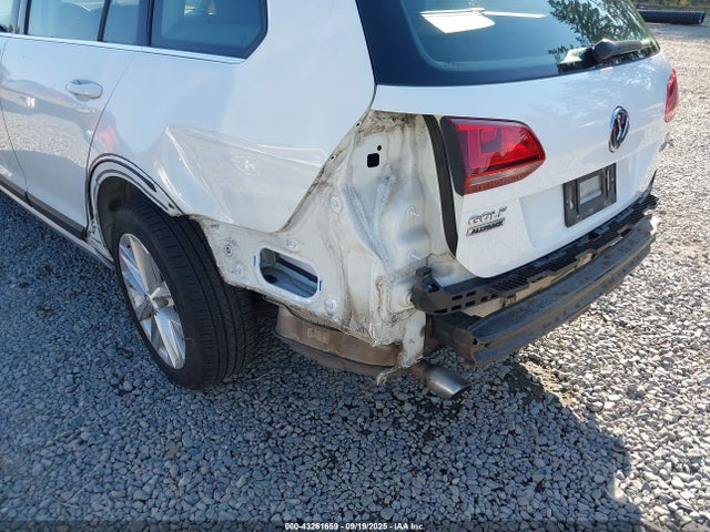 3VWH17AU5HM524728 Volkswagen 1.8 tsi